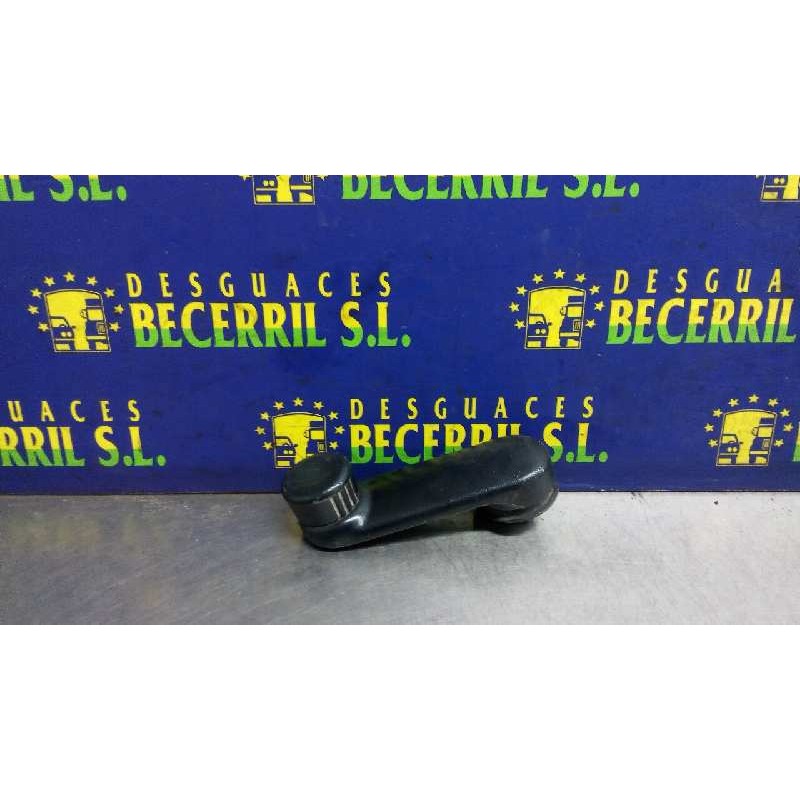 Recambio de maneta elevalunas delantera izquierda para opel movano furgón corto 3.5t referencia OEM IAM Recambio de maneta elevalunas delantera izquierda para opel movano furgón corto 3.5t referencia OEM IAM