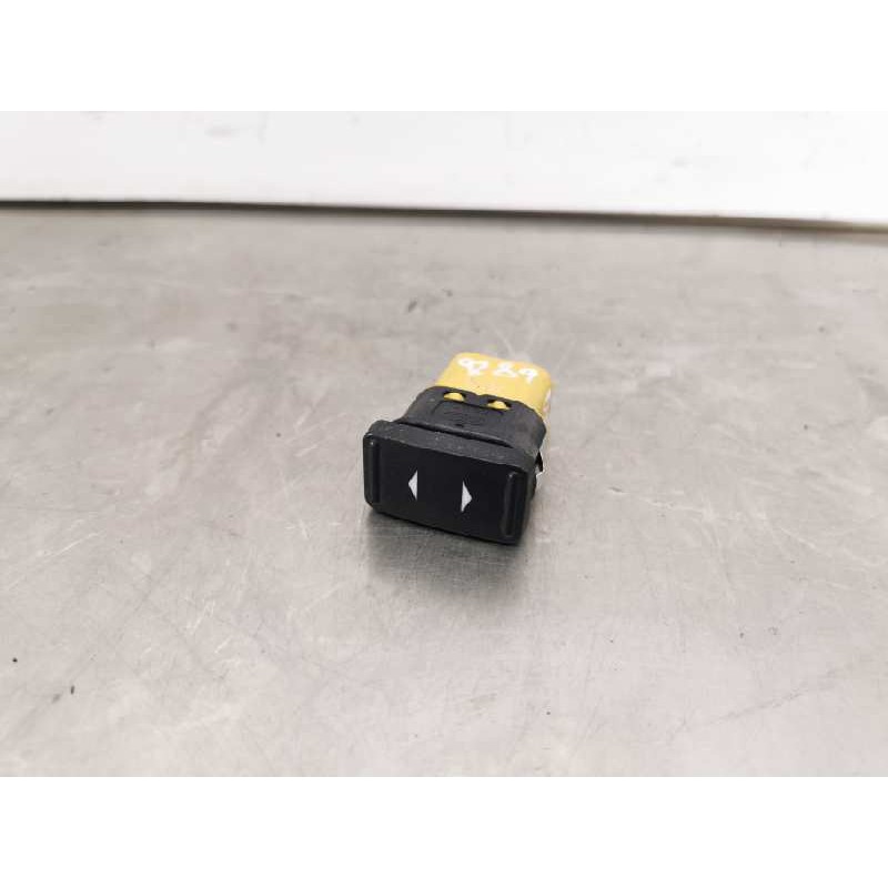 Recambio de mando elevalunas delantero derecho para ford focus lim. (cb4) trend referencia OEM IAM Recambio de mando elevalunas delantero derecho para ford focus lim. (cb4) trend referencia OEM IAM