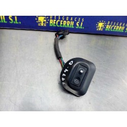 Recambio de mando elevalunas delantero derecho para renault clio ii fase i (b/cbo) 1.2 alize referencia OEM IAM 8200060046  