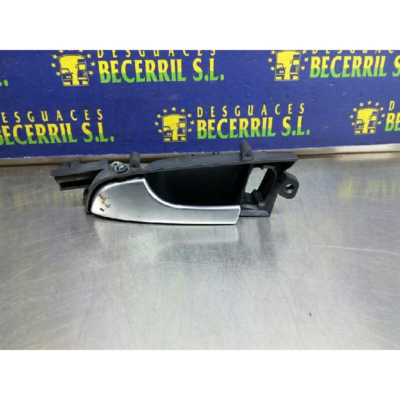 Recambio de maneta interior delantera izquierda para audi a3 (8p) 2.0 tdi ambiente referencia OEM IAM 8P3867019  