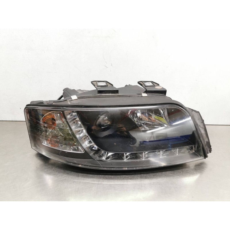 Recambio de faro derecho para audi a6 berlina (4b2) 2.5 tdi referencia OEM IAM   
