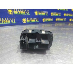 Recambio de mando elevalunas delantero izquierdo para ford mondeo berlina (gd) ambiente referencia OEM IAM 1096837  
