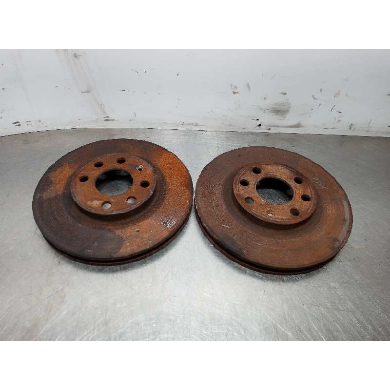 Recambio de disco freno delantero para opel corsa c club referencia OEM IAM Recambio de disco freno delantero para opel corsa c club referencia OEM IAM