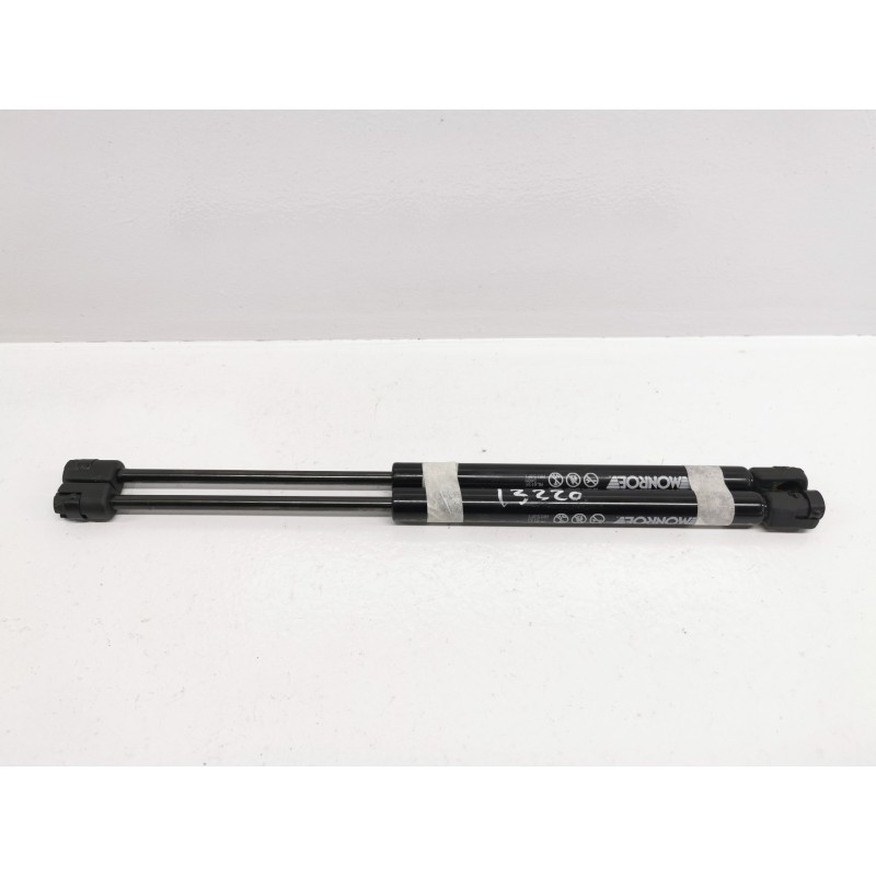 Recambio de amortiguadores maletero/ porton para suzuki alto amf 310 gl referencia OEM IAM Recambio de amortiguadores maletero/ porton para suzuki alto amf 310 gl referencia OEM IAM