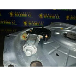 Recambio de motor elevalunas delantero izquierdo para hyundai elantra (xd) 1.6 gls (4-ptas.) (2004) referencia OEM IAM 824502D00