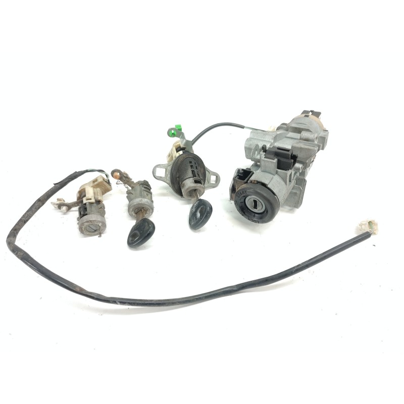 Recambio de antirrobo para mazda 323 berlina f/s (bj) 1.5 f exclusive referencia OEM IAM Recambio de antirrobo para mazda 323 berlina f/s (bj) 1.5 f exclusive referencia OEM IAM