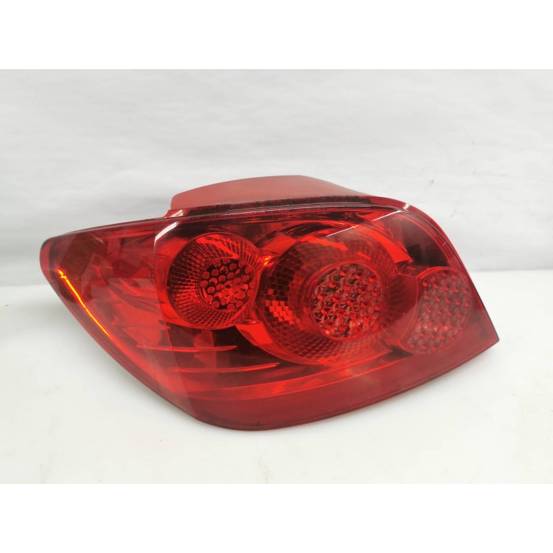 Recambio de piloto trasero izquierdo para peugeot 307 berlina (s2) xs referencia OEM IAM Recambio de piloto trasero izquierdo para peugeot 307 berlina (s2) xs referencia OEM IAM