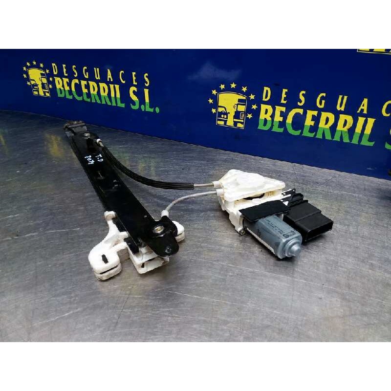 Recambio de elevalunas trasero derecho para seat toledo (5p2) exclusive referencia OEM IAM Recambio de elevalunas trasero derecho para seat toledo (5p2) exclusive referencia OEM IAM