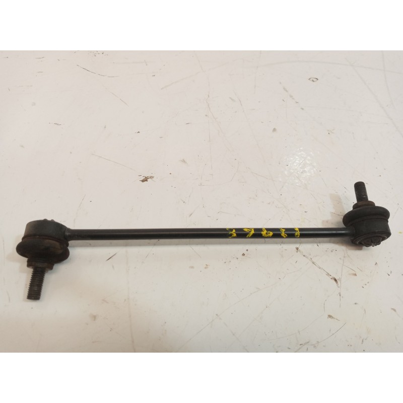 Recambio de tirante delantero derecho para bmw serie 3 touring (e46) 320d referencia OEM IAM Recambio de tirante delantero derecho para bmw serie 3 touring (e46) 320d referencia OEM IAM
