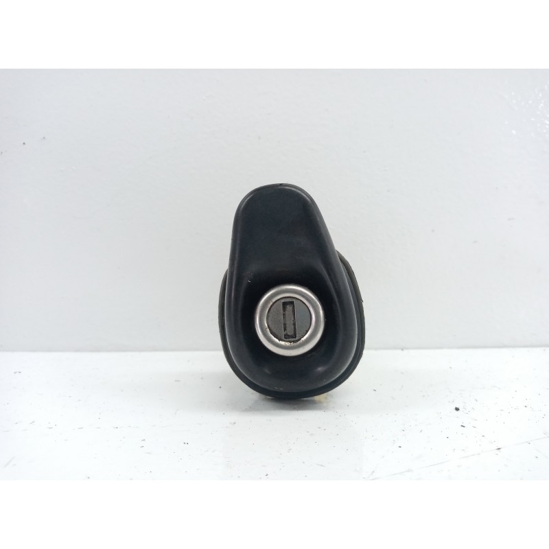 Recambio de maneta exterior porton para seat ibiza (6k) gt referencia OEM IAM Recambio de maneta exterior porton para seat ibiza (6k) gt referencia OEM IAM