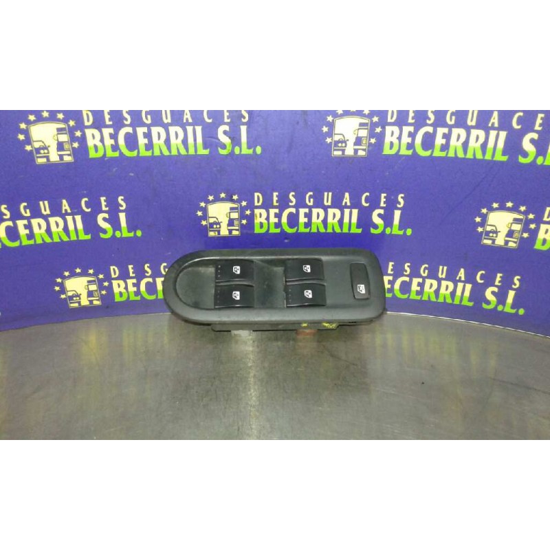 Recambio de mando elevalunas delantero izquierdo para renault scenic ii confort dynamique referencia OEM IAM 8200107772  