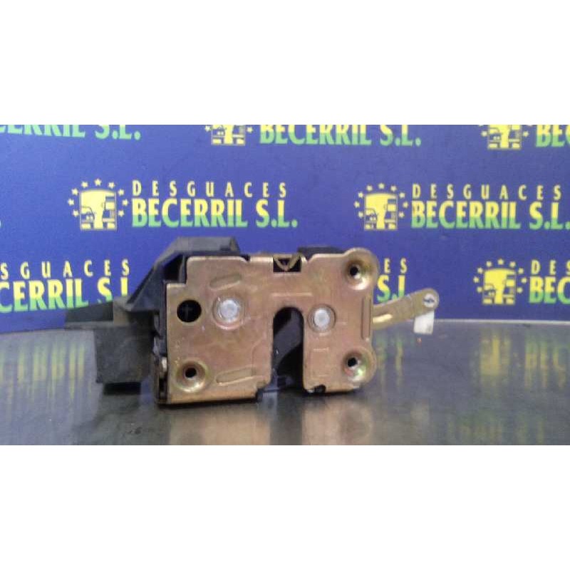 Recambio de cerradura puerta trasera derecha para renault safrane (b54) 2.5 si referencia OEM IAM 7701036105  