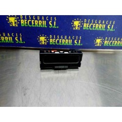 Recambio de pantalla multifuncion para renault megane ii berlina 5p confort authentique referencia OEM IAM 8200107839A  