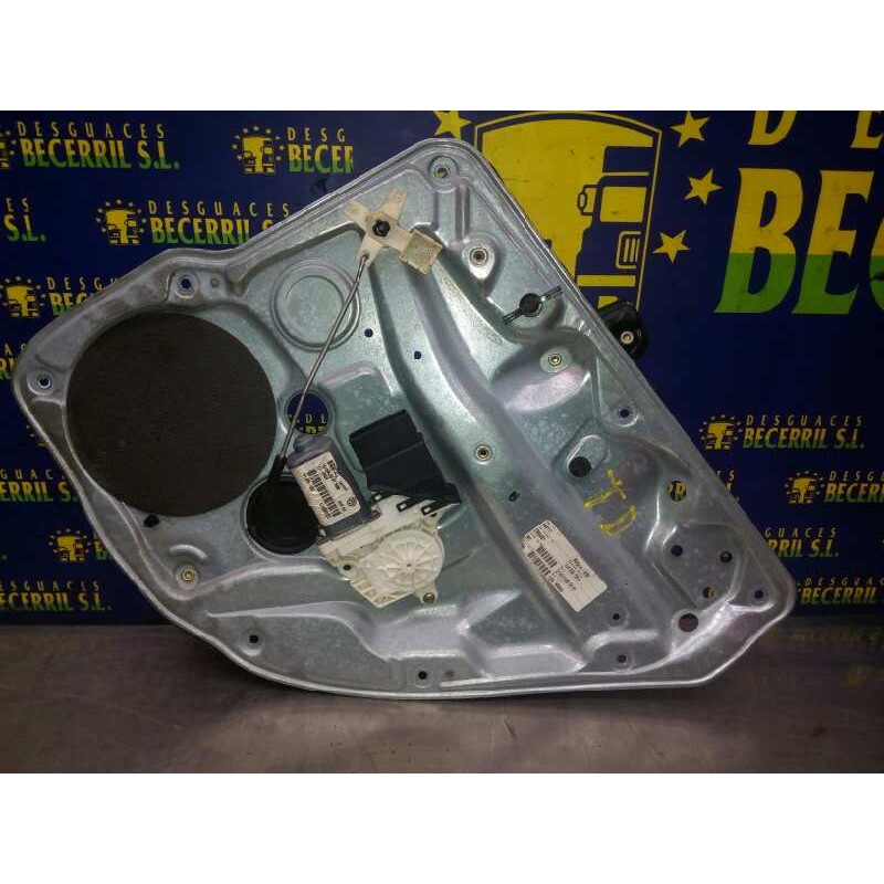 Recambio de elevalunas trasero derecho para volkswagen golf iv berlina (1j1) básico referencia OEM IAM 1J4839756E Recambio de elevalunas trasero derecho para volkswagen golf iv berlina (1j1) básico referencia OEM IAM 1J4839756E