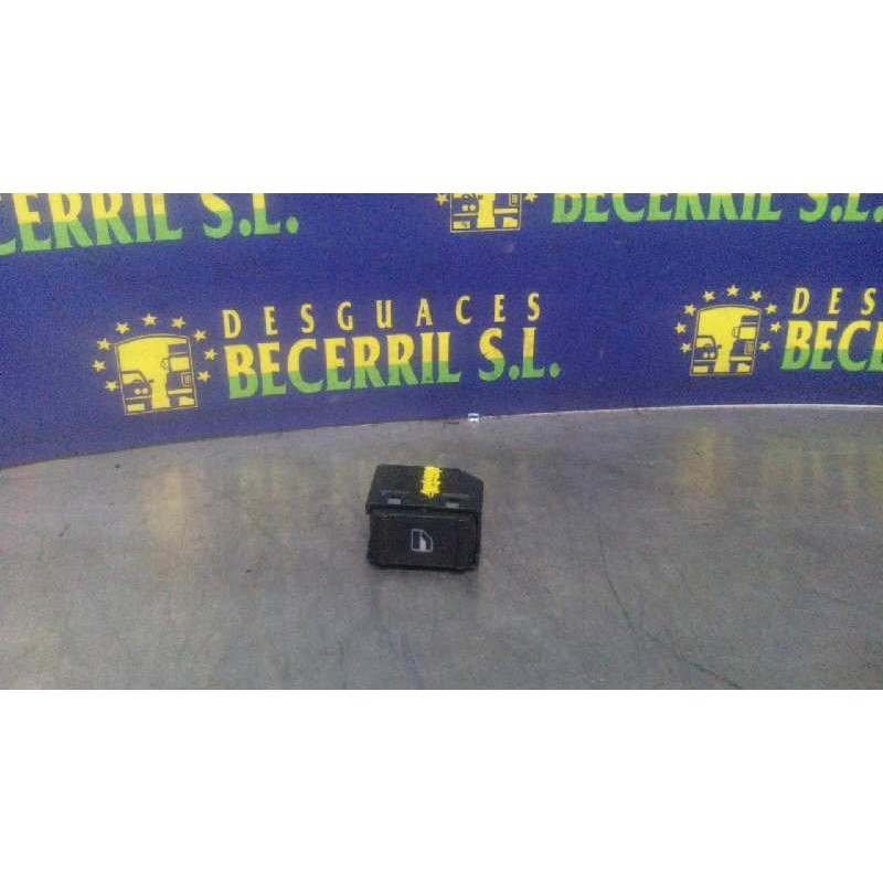 Recambio de mando elevalunas trasero derecho para volkswagen golf iv berlina (1j1) básico referencia OEM IAM Recambio de mando elevalunas trasero derecho para volkswagen golf iv berlina (1j1) básico referencia OEM IAM