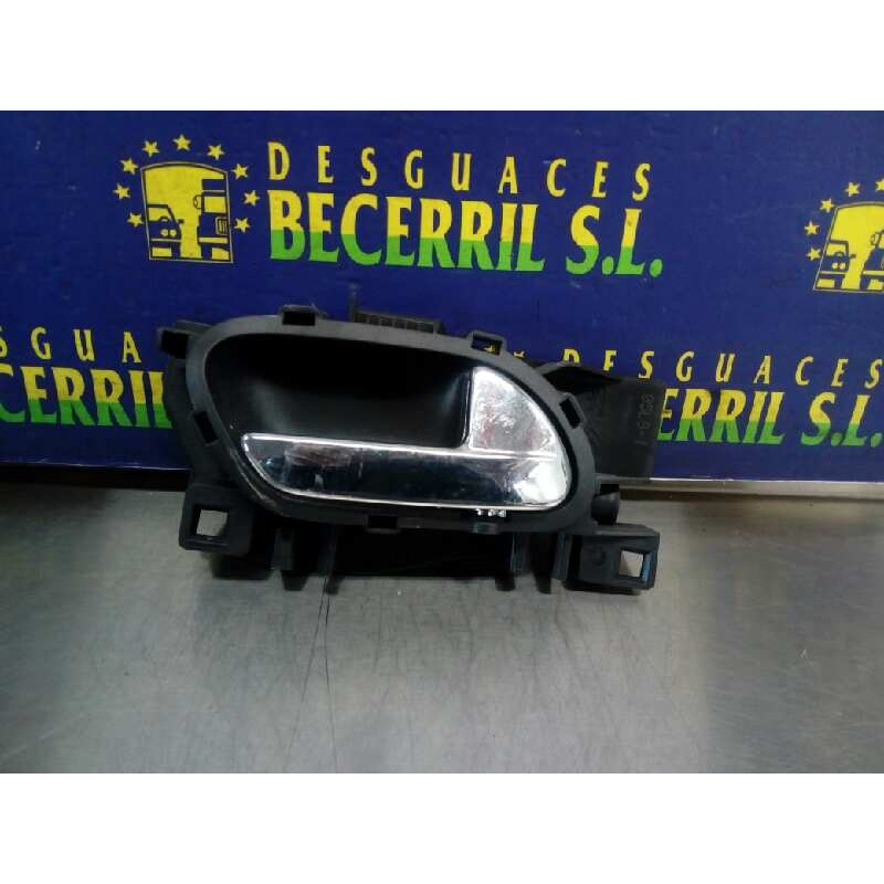 Recambio de maneta interior trasera derecha para peugeot 308 premium referencia OEM IAM Recambio de maneta interior trasera derecha para peugeot 308 premium referencia OEM IAM