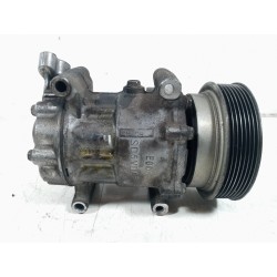 Recambio de compresor aire acondicionado para renault clio iii exception referencia OEM IAM 8200819568A  