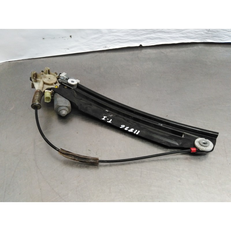 Recambio de elevalunas trasero izquierdo para bmw serie 5 berlina (e39) 525d referencia OEM IAM Recambio de elevalunas trasero izquierdo para bmw serie 5 berlina (e39) 525d referencia OEM IAM