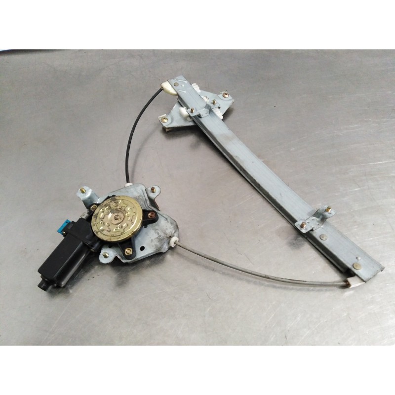 Recambio de elevalunas trasero derecho para daewoo tacuma se referencia OEM IAM Recambio de elevalunas trasero derecho para daewoo tacuma se referencia OEM IAM