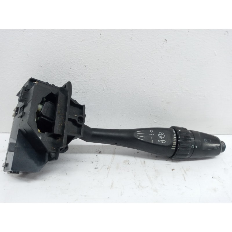 Recambio de mando limpia para mitsubishi carisma berina 5 (da0) 1800 gdi lx referencia OEM IAM Recambio de mando limpia para mitsubishi carisma berina 5 (da0) 1800 gdi lx referencia OEM IAM