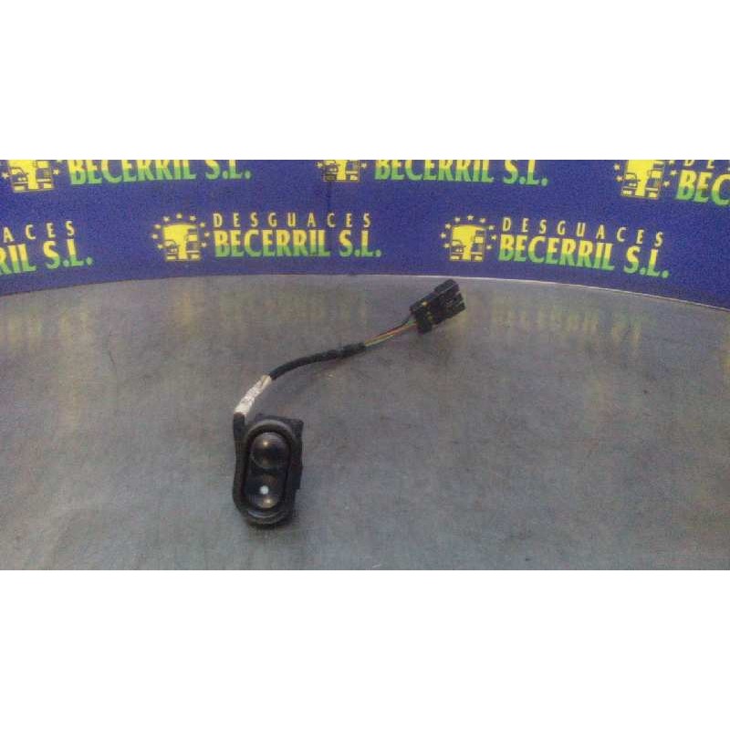 Recambio de mando elevalunas delantero derecho para opel tigra 1.4 16v referencia OEM IAM 90482481  