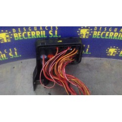 Recambio de caja reles / fusibles para volkswagen golf v berlina (1k1) trendline referencia OEM IAM   
