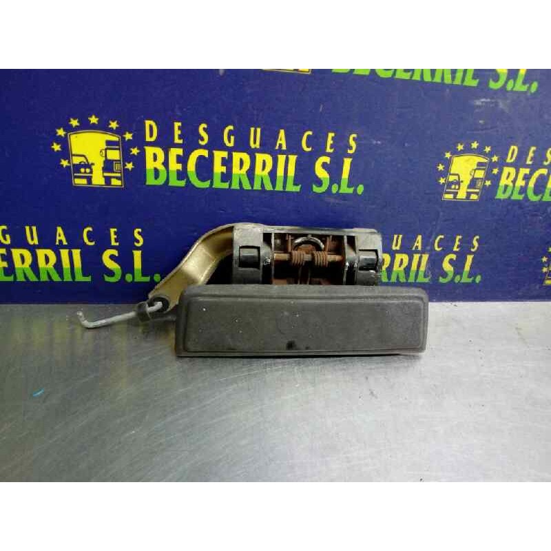Recambio de maneta exterior delantera derecha para peugeot 205 berlina 1.8 d generation referencia OEM IAM Recambio de maneta exterior delantera derecha para peugeot 205 berlina 1.8 d generation referencia OEM IAM