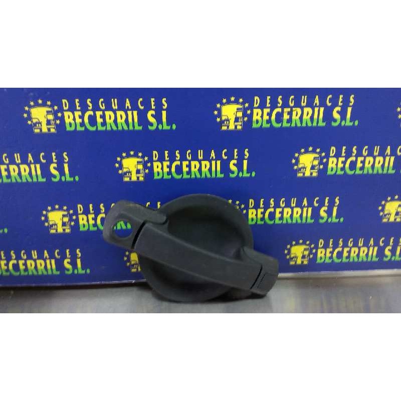 Recambio de maneta exterior delantera derecha para fiat doblo (119) 1.9 jtd sx referencia OEM IAM Recambio de maneta exterior delantera derecha para fiat doblo (119) 1.9 jtd sx referencia OEM IAM
