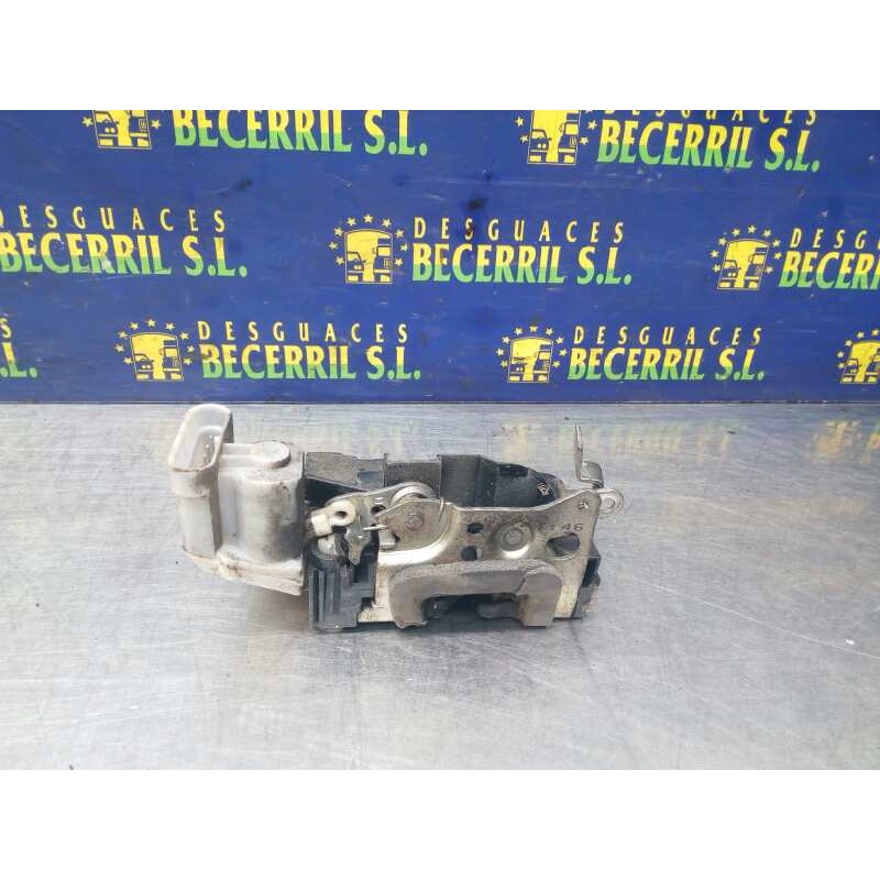 Recambio de cerradura puerta trasera derecha para fiat punto berlina (188) 1.9 jtd sporting referencia OEM IAM Recambio de cerradura puerta trasera derecha para fiat punto berlina (188) 1.9 jtd sporting referencia OEM IAM
