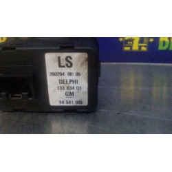 Recambio de mando elevalunas delantero izquierdo para opel zafira a comfort referencia OEM IAM 6240107  