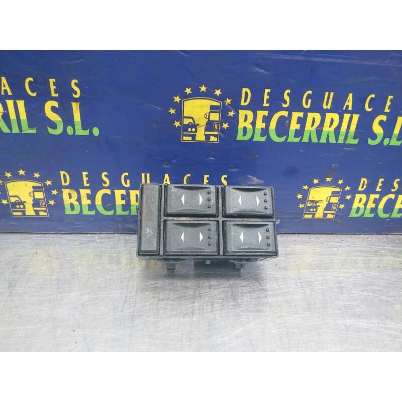 Recambio de mando elevalunas delantero izquierdo para ford mondeo berlina (ge) ambiente referencia OEM IAM 1208377 Recambio de mando elevalunas delantero izquierdo para ford mondeo berlina (ge) ambiente referencia OEM IAM 1208377