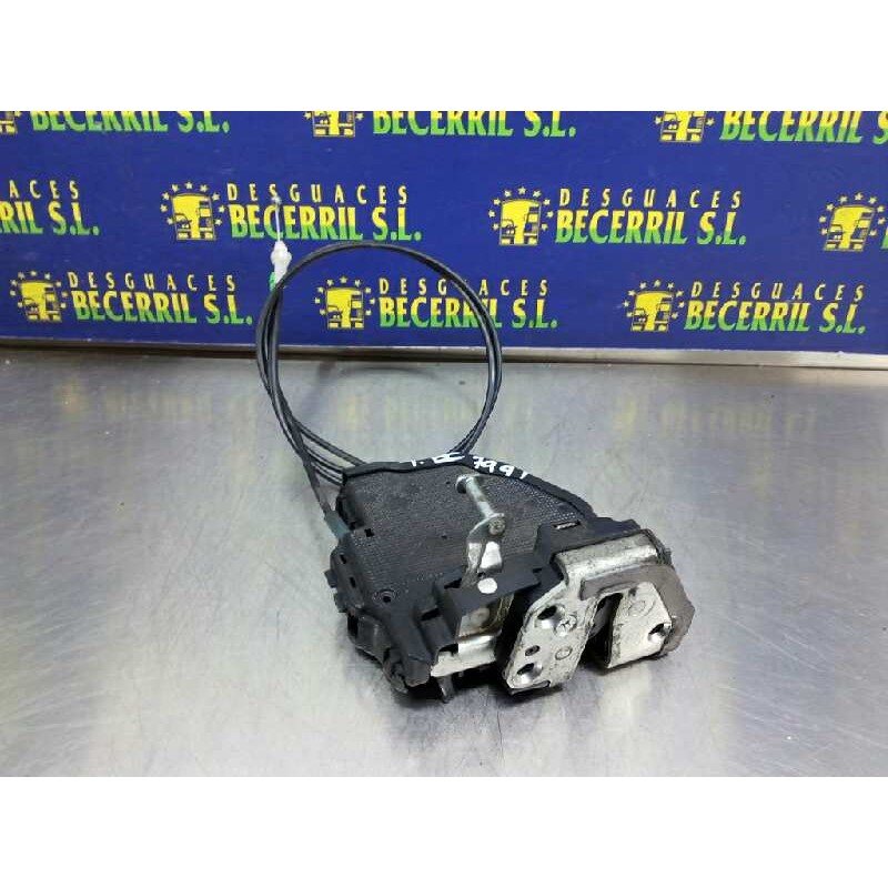 Recambio de cerradura puerta trasera izquierda para toyota verso active referencia OEM IAM Recambio de cerradura puerta trasera izquierda para toyota verso active referencia OEM IAM
