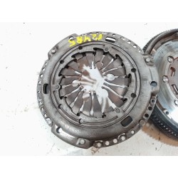 Recambio de kit de embrague para audi a3 (8l) 1.8 t ambiente referencia OEM IAM 323037411  