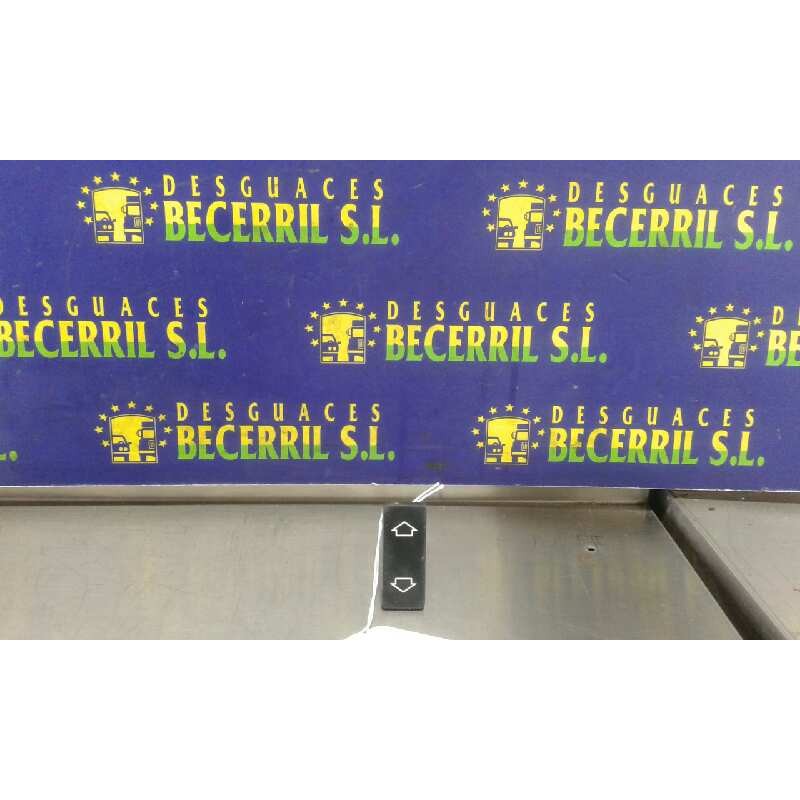 Recambio de mando elevalunas delantero derecho para peugeot 205 berlina 1.8 d generation referencia OEM IAM Recambio de mando elevalunas delantero derecho para peugeot 205 berlina 1.8 d generation referencia OEM IAM