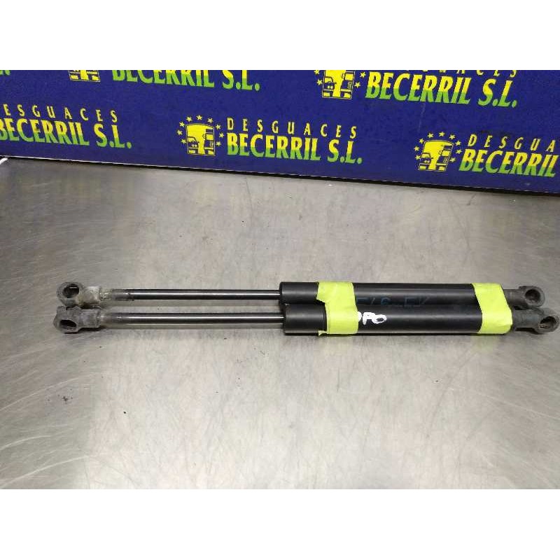Recambio de amortiguadores capo para bmw serie 3 berlina (e46) 320d referencia OEM IAM Recambio de amortiguadores capo para bmw serie 3 berlina (e46) 320d referencia OEM IAM