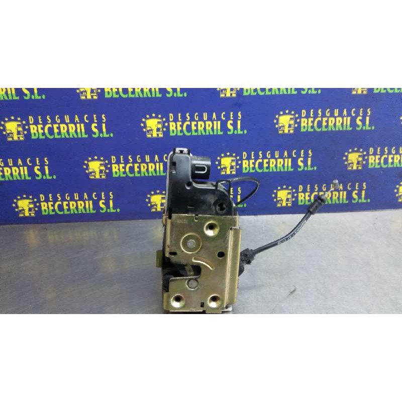 Recambio de cerradura puerta delantera derecha para renault scenic ii emotion plus referencia OEM IAM Recambio de cerradura puerta delantera derecha para renault scenic ii emotion plus referencia OEM IAM