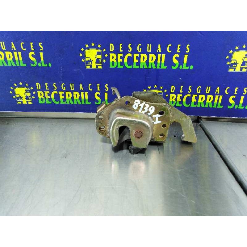 Recambio de cerradura puerta delantera izquierda para piaggio m500 0300 ciclomotor referencia OEM IAM Recambio de cerradura puerta delantera izquierda para piaggio m500 0300 ciclomotor referencia OEM IAM