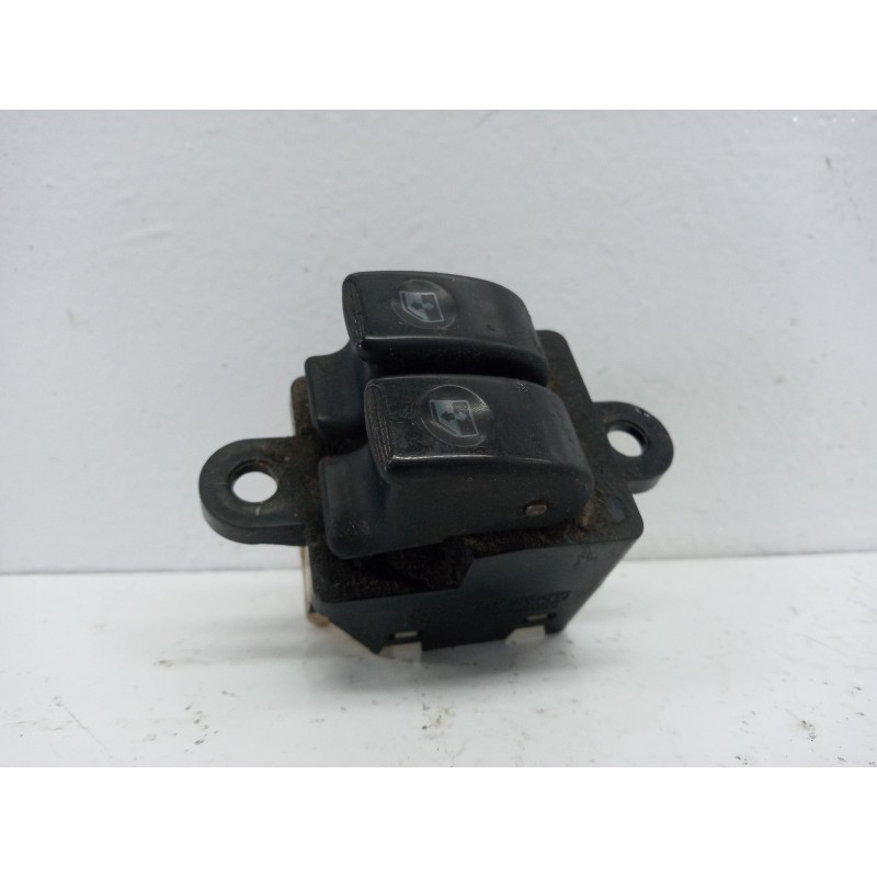 Recambio de mando elevalunas delantero izquierdo para hyundai atos (mx) gl referencia OEM IAM Recambio de mando elevalunas delantero izquierdo para hyundai atos (mx) gl referencia OEM IAM