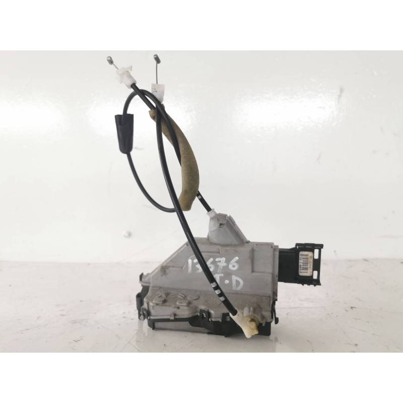 Recambio de cerradura puerta trasera derecha para peugeot 308 sw active referencia OEM IAM Recambio de cerradura puerta trasera derecha para peugeot 308 sw active referencia OEM IAM