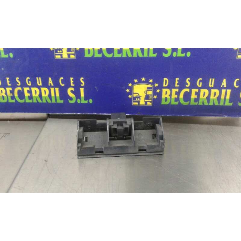 Recambio de maneta exterior porton para peugeot 308 sw premium referencia OEM IAM 9638615777 Recambio de maneta exterior porton para peugeot 308 sw premium referencia OEM IAM 9638615777
