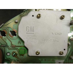Recambio de cuadro instrumentos para opel tigra referencia OEM IAM 81117906 90534403 