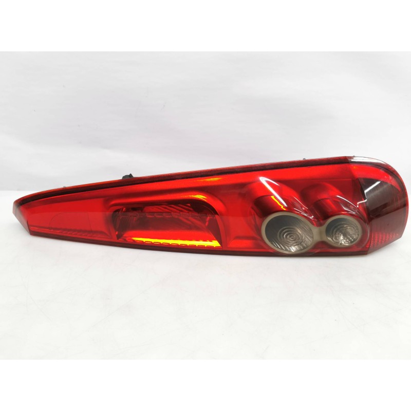 Recambio de piloto trasero derecho para ford fiesta (cbk) ambiente referencia OEM IAM Recambio de piloto trasero derecho para ford fiesta (cbk) ambiente referencia OEM IAM