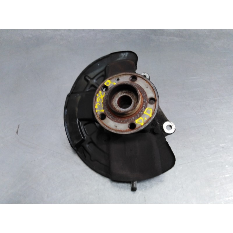 Recambio de mangueta delantera derecha para volvo v70 familiar 2.4 d kinetic (120kw) referencia OEM IAM Recambio de mangueta delantera derecha para volvo v70 familiar 2.4 d kinetic (120kw) referencia OEM IAM