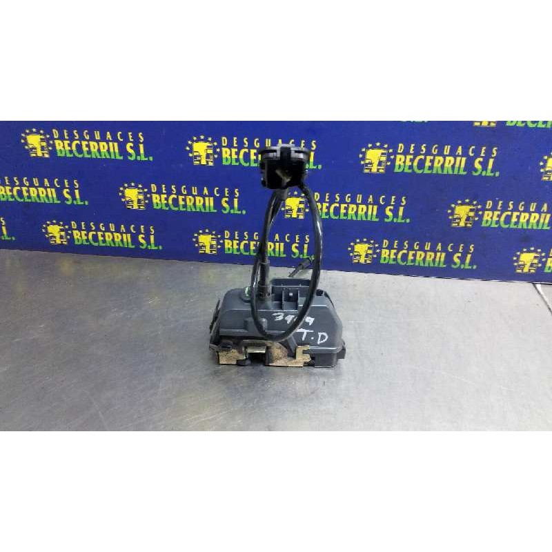 Recambio de cerradura puerta trasera derecha para renault espace iv (jk0) grand espace dynamique referencia OEM IAM 8200017964  