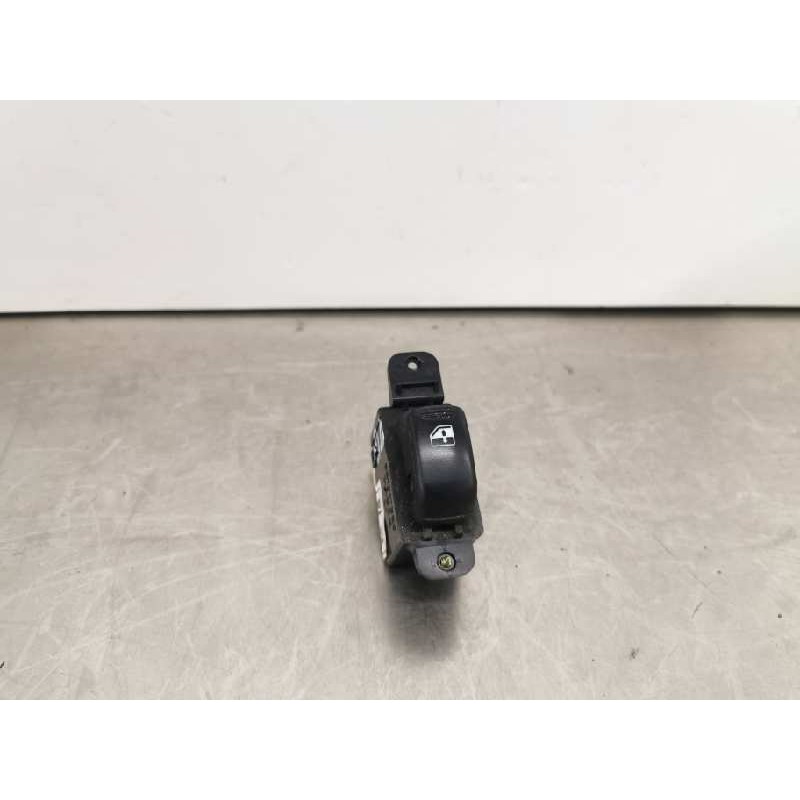 Recambio de mando elevalunas delantero derecho para hyundai santa fe (sm) 2.0 gls crdi referencia OEM IAM Recambio de mando elevalunas delantero derecho para hyundai santa fe (sm) 2.0 gls crdi referencia OEM IAM