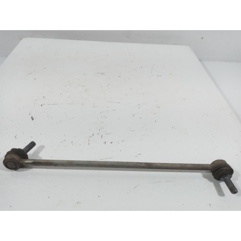 Recambio de tirante delantero izquierdo para peugeot 308 sport referencia OEM IAM Recambio de tirante delantero izquierdo para peugeot 308 sport referencia OEM IAM