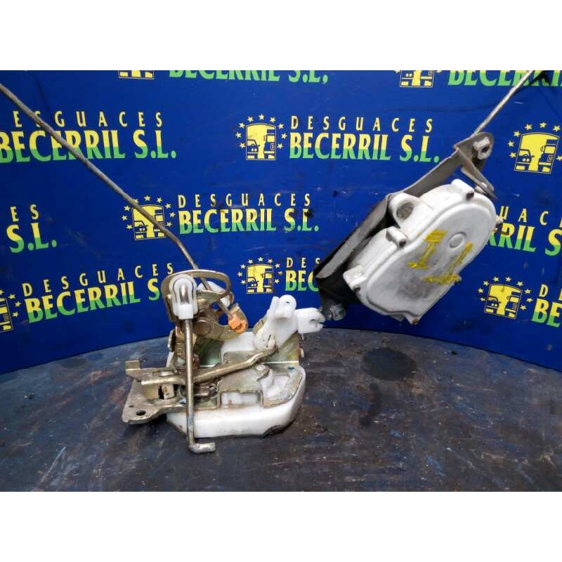 Recambio de cerradura puerta trasera izquierda para mitsubishi montero sport (k90) referencia OEM IAM MR313409 Recambio de cerradura puerta trasera izquierda para mitsubishi montero sport (k90) referencia OEM IAM MR313409