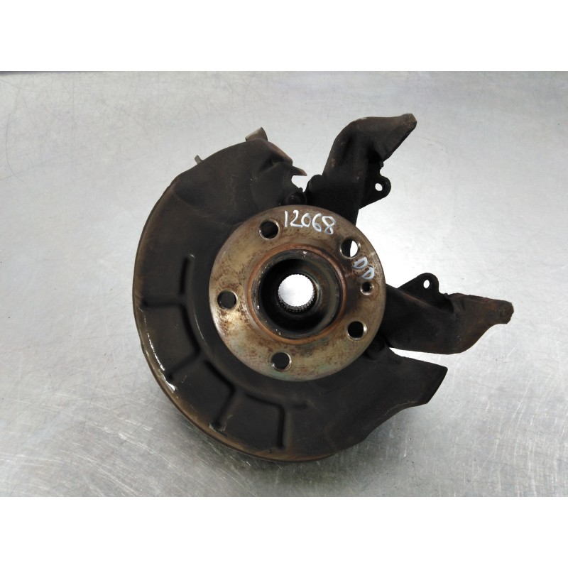 Recambio de mangueta delantera derecha para volkswagen polo (9n1) highline referencia OEM IAM Recambio de mangueta delantera derecha para volkswagen polo (9n1) highline referencia OEM IAM