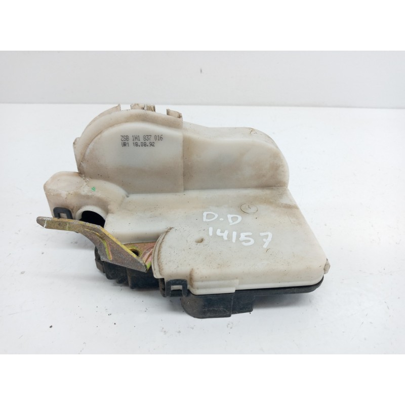 Recambio de cerradura puerta delantera derecha para volkswagen golf iii berlina (1h1) gl referencia OEM IAM Recambio de cerradura puerta delantera derecha para volkswagen golf iii berlina (1h1) gl referencia OEM IAM