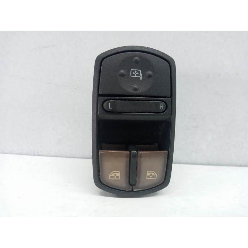 Recambio de mando elevalunas delantero izquierdo para opel corsa d enjoy referencia OEM IAM Recambio de mando elevalunas delantero izquierdo para opel corsa d enjoy referencia OEM IAM